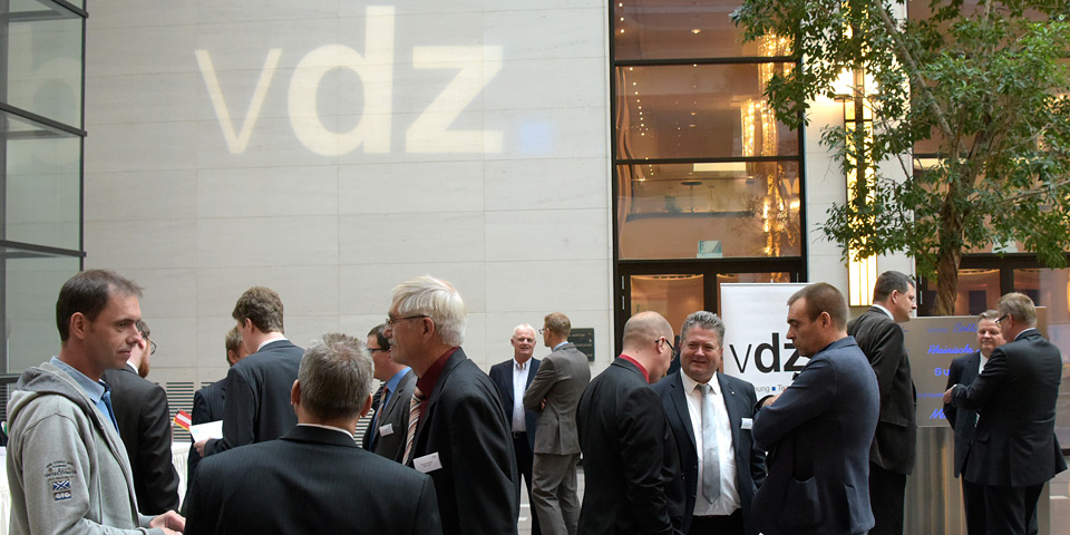 Erneut lockte die VDZ-Jahrestagung Zement mehr als 400 Expertinnen und Experte der deutschen Zementindustrie nach Düsseldorf.